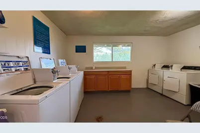8401 Old Stage Road #UNIT 65, Central Point, OR 97502 - Photo 43