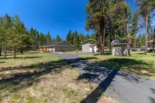 55219 Lazy River Dr, Bend, OR 97707 - Photo 27