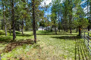55219 Lazy River Dr, Bend, OR 97707 - Photo 35