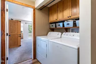 55219 Lazy River Dr, Bend, OR 97707 - Photo 13