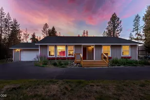 55219 Lazy River Dr, Bend, OR 97707 - Photo 17