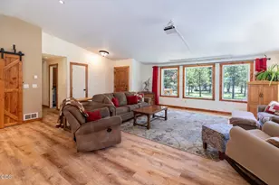 55219 Lazy River Dr, Bend, OR 97707 - Photo 5