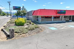 3069 Crater Lake Ave, Medford, OR 97504 - Photo 1