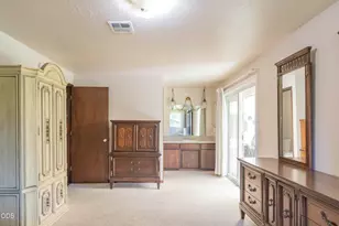 1451 NE Meier Dr, Grants Pass, OR 97526 - Photo 21