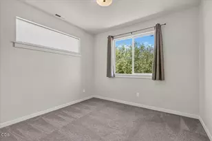 3327 Kingsbury Dr, Medford, OR 97504 - Photo 15