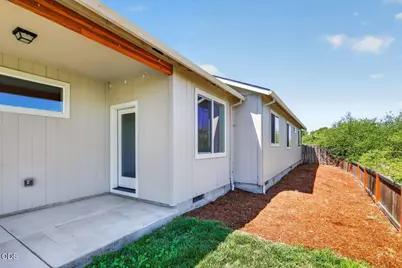 3327 Kingsbury Drive, Medford, OR 97504 - Photo 25