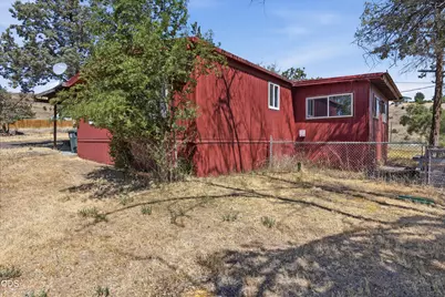150 NE Cleveland Street, Madras, OR 97741 - Photo 19