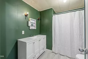 150 NE Cleveland St, Madras, OR 97741 - Photo 15