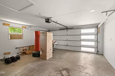 520 Grand Avenue, Central Point, OR 97502 - Photo 17