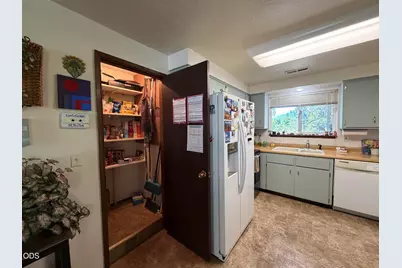 703 Brookside Circle, Rogue River, OR 97537 - Photo 13