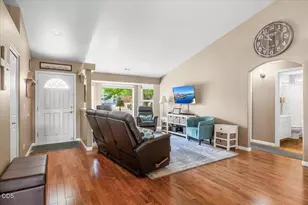 31 Osprey Dr, Eagle Point, OR 97524 - Photo 5