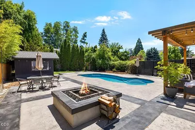 421 Silverado Circle, Medford, OR 97504 - Photo 41