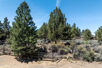 20874 Greenmont Drive, Bend, OR 97702 - Photo 21