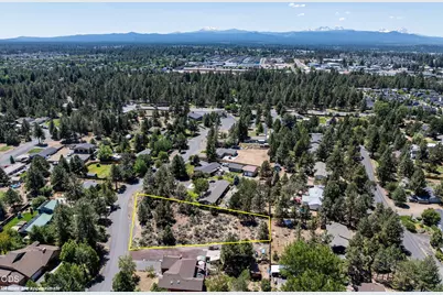 20874 Greenmont Drive, Bend, OR 97702 - Photo 19