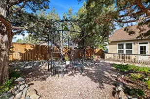 4022 SW Majestic Ave, Redmond, OR 97756 - Photo 37