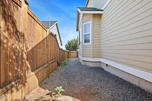4022 SW Majestic Ave, Redmond, OR 97756 - Photo 45