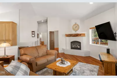 64740 Alcor Place, Bend, OR 97703 - Photo 9
