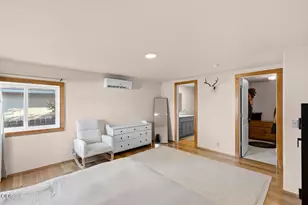 6400 Frost Ln, Talent, OR 97540 - Photo 15