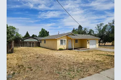 2411 SW Umatilla Avenue, Redmond, OR 97756 - Photo 1