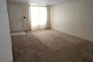 2411 SW Umatilla Ave, Redmond, OR 97756 - Photo 7