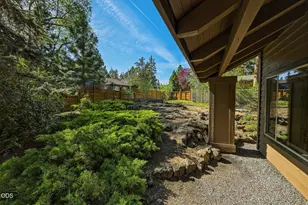 2806 NE Lotno Dr, Bend, OR 97701 - Photo 25