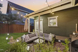 1236 Northwest Mount Washington Drive, Bend, OR 97703 - Photo 27