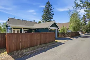 1236 Northwest Mount Washington Drive, Bend, OR 97703 - Photo 35