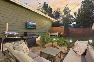 1236 Northwest Mount Washington Drive, Bend, OR 97703 - Photo 23