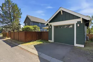 1236 Northwest Mount Washington Drive, Bend, OR 97703 - Photo 33