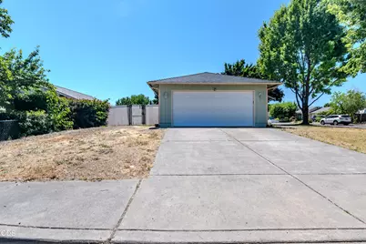 1104 Coachman Drive, Central Point, OR 97502 - Photo 21