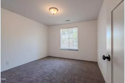 1104 Coachman Drive, Central Point, OR 97502 - Photo 15