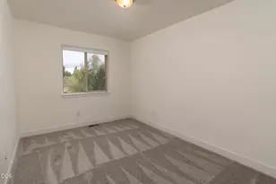 20665 Tango Creek, Bend, OR 97701 - Photo 15