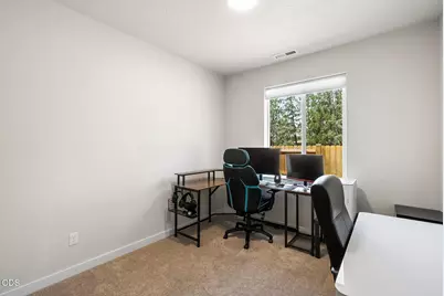 3289 NW 10th Place, Redmond, OR 97756 - Photo 13