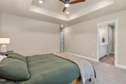 1030 NW Varnish Lane, Redmond, OR 97756 - Photo 13