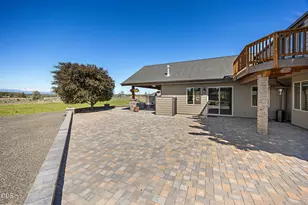 21455 SW Young Ave, Bend, OR 97703 - Photo 59