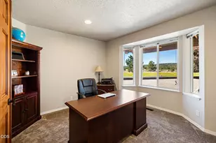 21455 SW Young Ave, Bend, OR 97703 - Photo 33