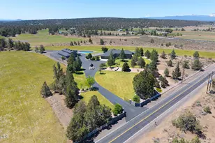 21455 SW Young Ave, Bend, OR 97703 - Photo 11