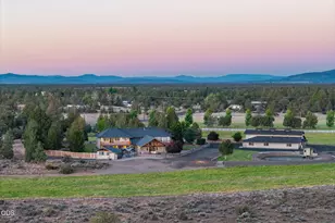 21455 SW Young Ave, Bend, OR 97703 - Photo 9