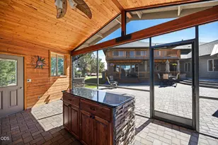 21455 SW Young Ave, Bend, OR 97703 - Photo 65