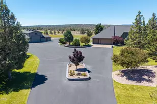 21455 SW Young Ave, Bend, OR 97703 - Photo 13