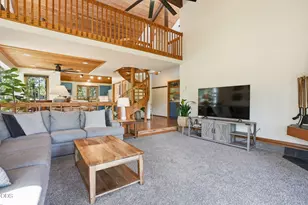 17901 Red Cedar Ln, Sunriver, OR 97707 - Photo 7