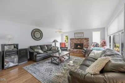 2055 Alamar Street, Medford, OR 97501 - Photo 5