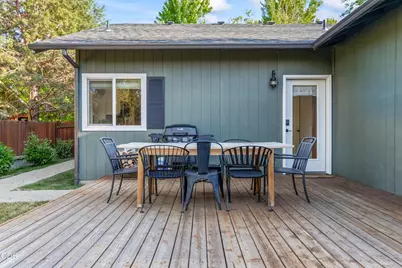 20640 Wild Rose Lane, Bend, OR 97702 - Photo 23