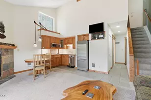 19717 SW Mount Bachelor Dr, Bend, OR 97702 - Photo 11