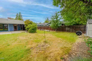 333 Havana Ave, Medford, OR 97504 - Photo 33