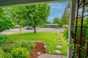 333 Havana Ave, Medford, OR 97504 - Photo 19