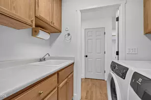 953 Spring Way, Ashland, OR 97520 - Photo 23