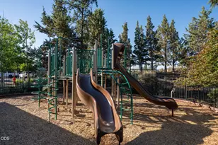 20844 Gateway Dr, Bend, OR 97702 - Photo 49