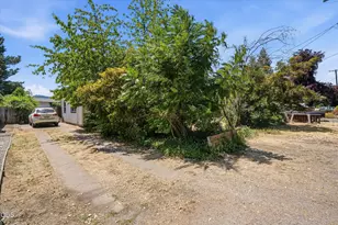 3339 Perrydale Ct, Medford, OR 97501 - Photo 35