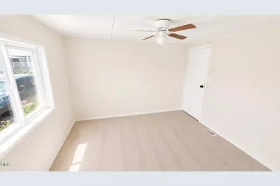 3555 S Pacific Highway #SPC 223, Medford, OR 97501 - Photo 11